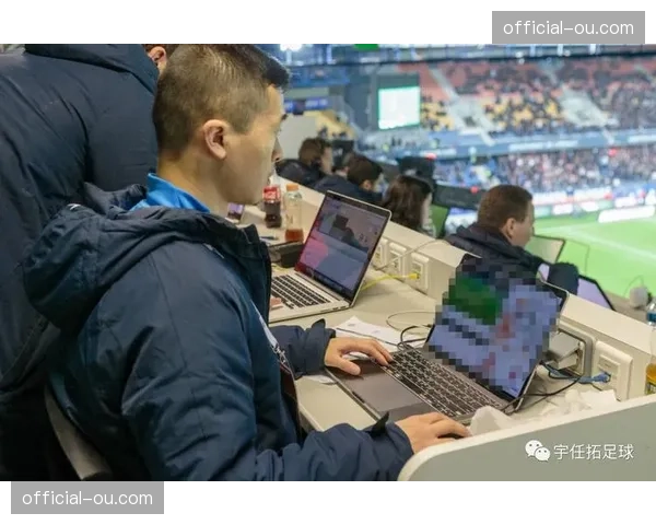 定位球教练成抢手资源，多家法甲俱乐部增设专职分析师岗位